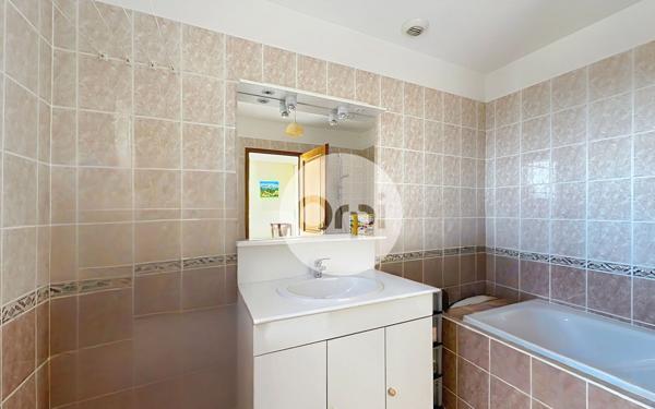 Maison à vendre    7 pièces • 210 m2 Brignais