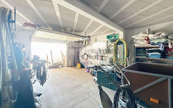 Maison à vendre    7 pièces • 210 m2 Brignais