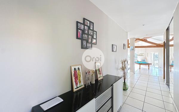 Maison à vendre    7 pièces • 210 m2 Brignais