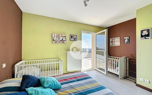 Maison à vendre    7 pièces • 210 m2 Brignais