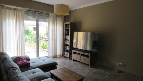 CARCASSONNE - Maison 150 m² : 4 chambres, piscine sur terrain 835 m² + Studio indépendant.