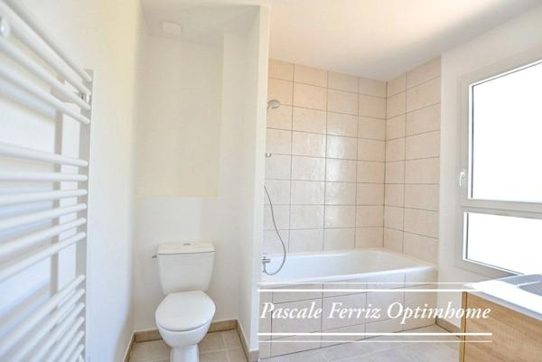 SAINT-LYS 31470 - Location RARE - Villa Neuve 91 m² (T4) BARCELONE III