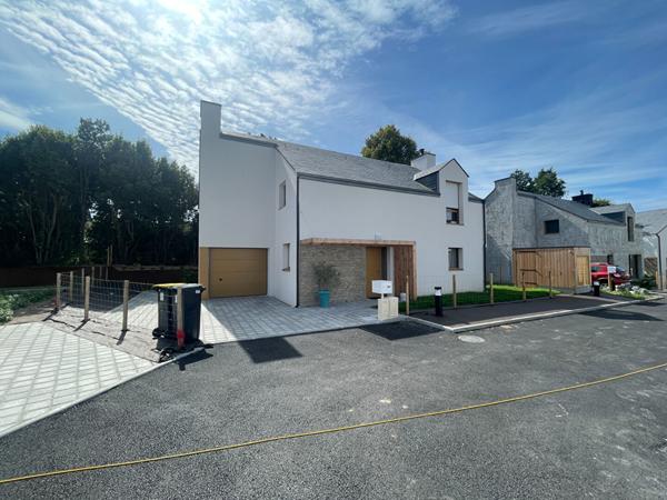 Maison a vendre a Larmor Baden CONTEMPORAINE  AU CALME 4 CHAMBRES LIVRAISON DECEMBRE 2024