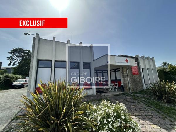 Local d'activites 330 m² à louer Périphérie Rennes (réf : 35.1566)