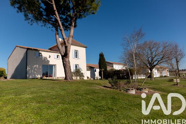 Maison à vendre 16 pièces 300 m² Mirambeau