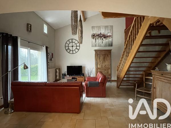 Maison à vendre 16 pièces 300 m² Mirambeau