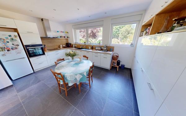 Maison à vendre    7 pièces • 220 m2 Metz