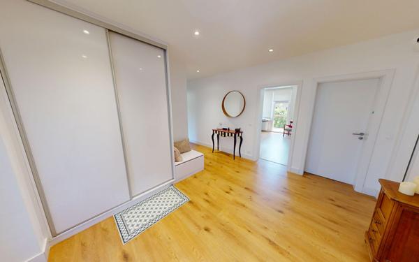 Maison à vendre    7 pièces • 220 m2 Metz