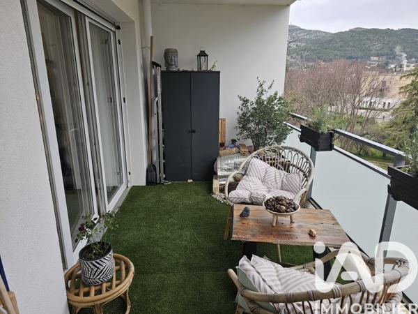 Appartement à vendre 3 pièces 60 m² Roquevaire