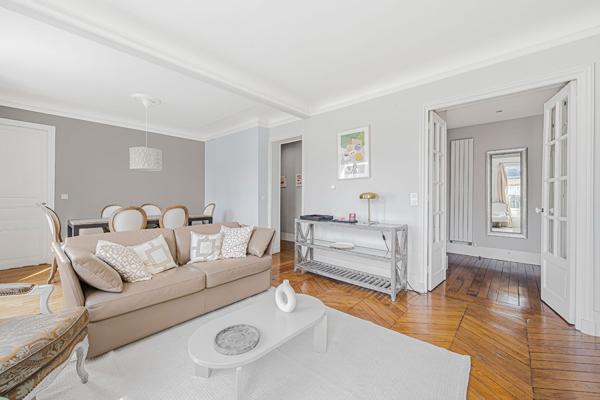 Superbe 3 pièces meublé de 80 m²  Quartier Foch