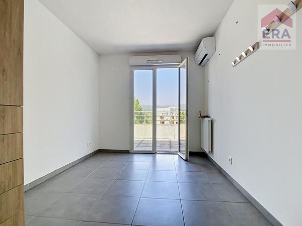 MARSEILLE 13EME - APPARTEMENT T4 83m² - TOIT TERRASSE 83m² + 2 BOXS - QUARTIER LA CROIX ROUGE