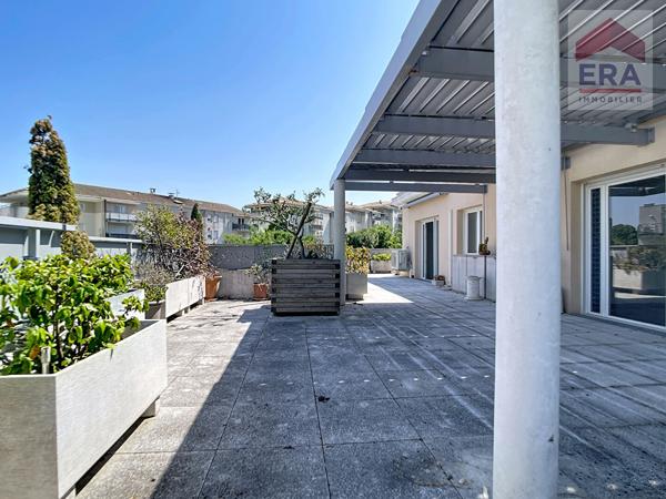 MARSEILLE 13EME - APPARTEMENT T4 83m² - TOIT TERRASSE 83m² + 2 BOXS - QUARTIER LA CROIX ROUGE