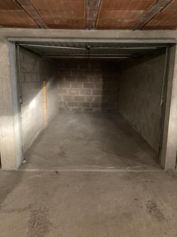 Garage N° 8 /LOT 140 Résidence AUVERGNE 43700 Brives Charensac