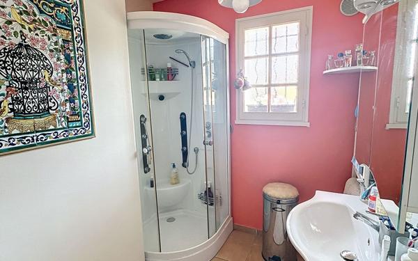 Maison à vendre    8 pièces • 223 m2 Rochefort-du-Gard