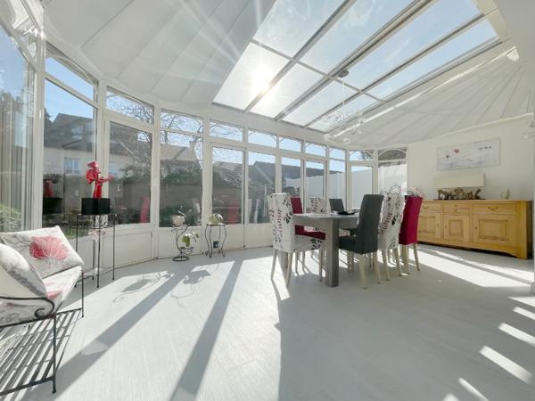 Saclay (91400) COUP de COEUR - SACLAY CENTRE BOURG - Au CALME - MAISON INDIVIDUELLE de 163m2 utiles avec JARDIN - CARTE SCOLA