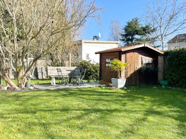 Saclay (91400) COUP de COEUR - SACLAY CENTRE BOURG - Au CALME - MAISON INDIVIDUELLE de 163m2 utiles avec JARDIN - CARTE SCOLA