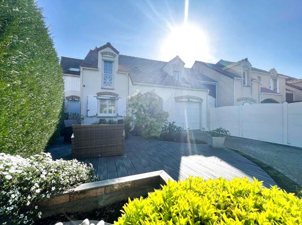 Saclay (91400) COUP de COEUR - SACLAY CENTRE BOURG - Au CALME - MAISON INDIVIDUELLE de 163m2 utiles avec JARDIN - CARTE SCOLA