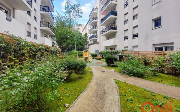 Appartement à vendre    2 pièces •  Saint-Denis
