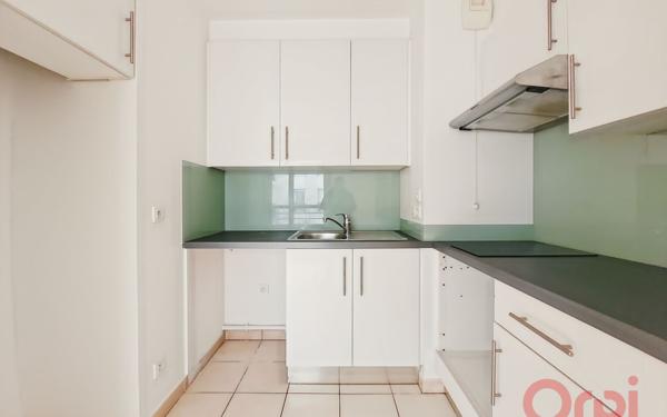 Appartement à vendre    2 pièces •  Saint-Denis