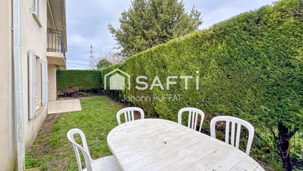 Appartement T2 (calme, jardinet, parking et tram)