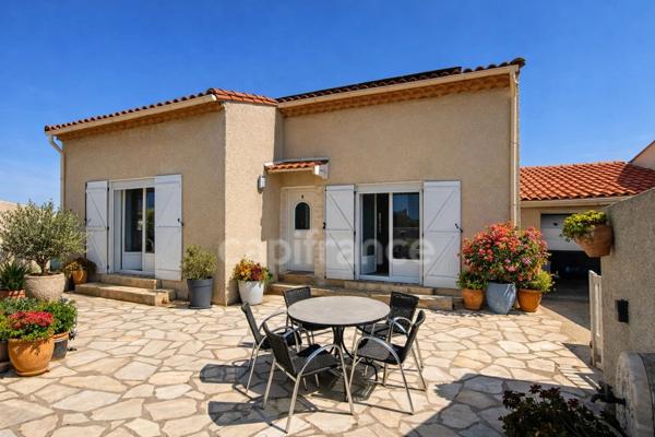 À Vias, laissez-vous séduire par une villa contemporaine rare, avec piscine, 4 chambres et performances énergétiques remarquables. Un bien d'exception dans un secteur très recherché.