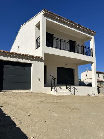 Sur les hauteurs Villa recente