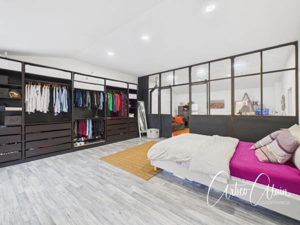 Maison de village 136 m² avec cours et garage au centre de Villefranche de Lauragais
