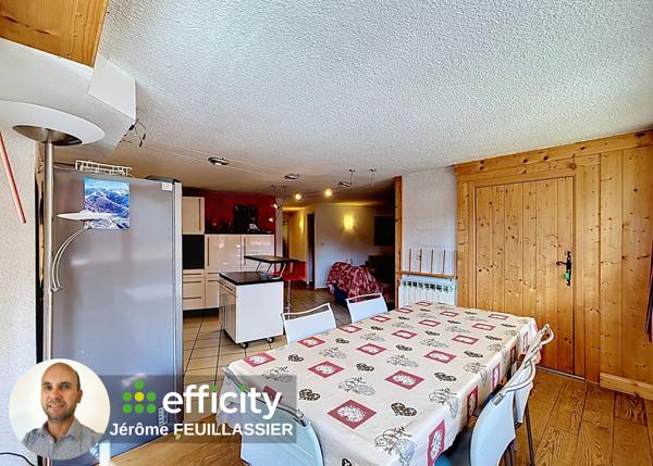 Appartement
         4 pièces
        - 88 m² Exclusivité 390 000 € *