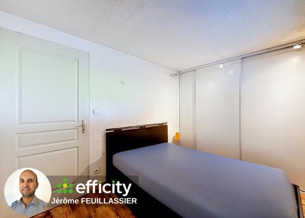 Appartement
         4 pièces
        - 88 m² Exclusivité 390 000 € *