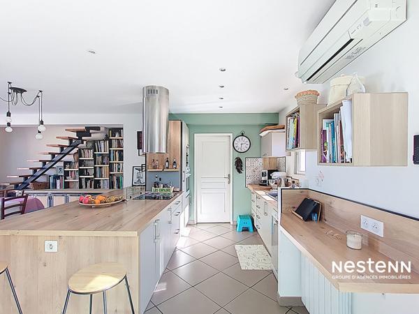 Maison moderne 4 faces à vendre à Sorède - 4 chambres, piscine et 2 garages