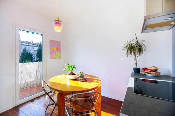 À vendre Appartement T3bis de 64m² à MARSEILLE 8E ARRONDISSEMENT