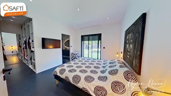 À VENDRE MAISON CONTEMPORAINE 5 PIÈCES AVEC PISCINE ET GARAGE  - 83370 SAINT AYGULF