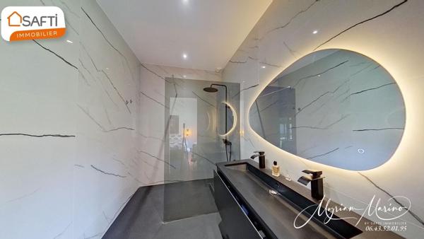 À VENDRE MAISON CONTEMPORAINE 5 PIÈCES AVEC PISCINE ET GARAGE  - 83370 SAINT AYGULF