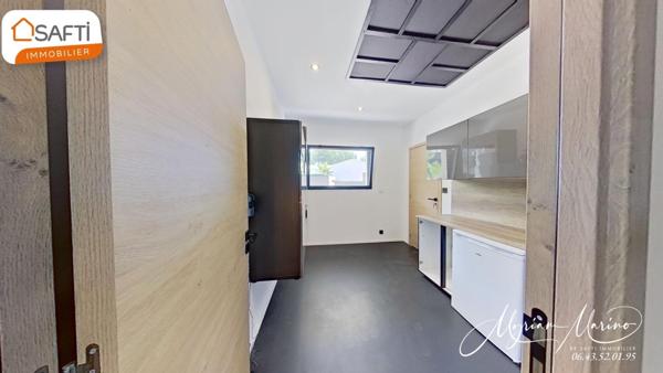 À VENDRE MAISON CONTEMPORAINE 5 PIÈCES AVEC PISCINE ET GARAGE  - 83370 SAINT AYGULF