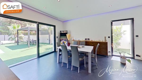 À VENDRE MAISON CONTEMPORAINE 5 PIÈCES AVEC PISCINE ET GARAGE  - 83370 SAINT AYGULF