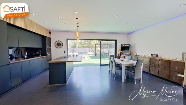 À VENDRE MAISON CONTEMPORAINE 5 PIÈCES AVEC PISCINE ET GARAGE  - 83370 SAINT AYGULF