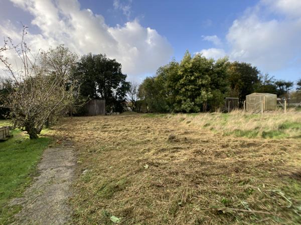 Terrain à bâtir de 927m2 hors lotissement