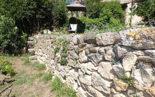 Maison à vendre    2 pièces • 31,80 m2 La Bastidonne
