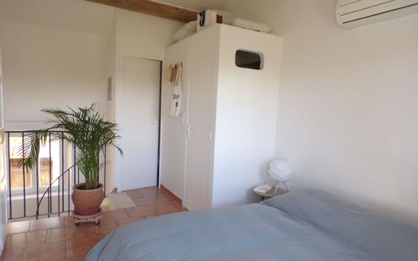 Maison à vendre    2 pièces • 31,80 m2 La Bastidonne