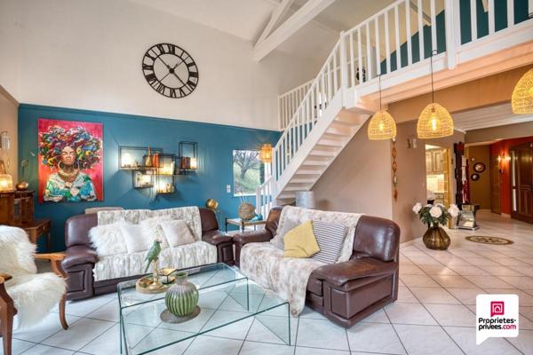 Magnifique maison familiale de caractère 158 m2  + sous sol - Terrain  2445 m2