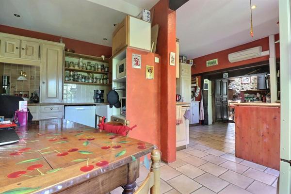 À vendre ? Propriété de caractère en pierre, avec piscine et 2 hectares ? Saint-Andéol-de-Vals (Ardèche)