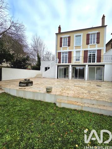 Maison à vendre 6 pièces 225 m² Deux Rivières