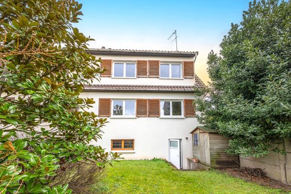 RUEIL-MALMAISON 10' rer - écoles - commerces