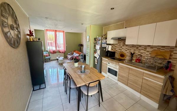 Maison à vendre    4 pièces • 92 m2 Saint-Quentin
