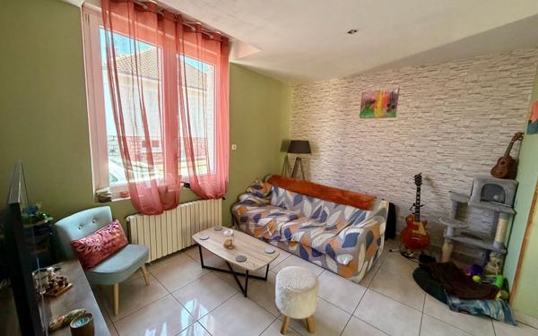 Maison à vendre    4 pièces • 92 m2 Saint-Quentin