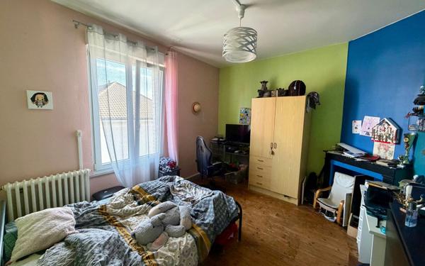 Maison à vendre    4 pièces • 92 m2 Saint-Quentin