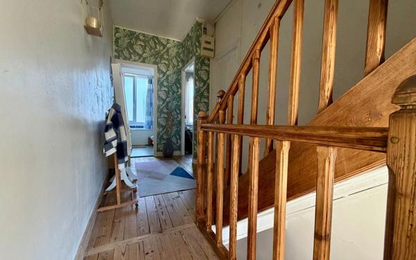 Maison à vendre    4 pièces • 92 m2 Saint-Quentin