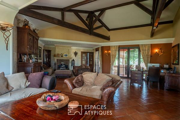 Villa de charme d’inspiration provençale avec son incomparable panorama sur les monts d’Ardèche