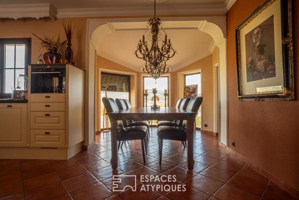 Villa de charme d’inspiration provençale avec son incomparable panorama sur les monts d’Ardèche