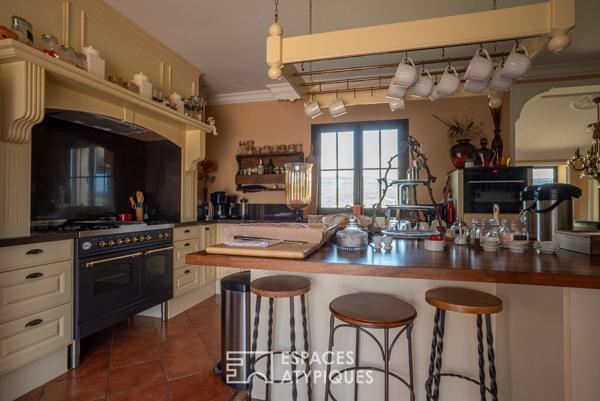 Villa de charme d’inspiration provençale avec son incomparable panorama sur les monts d’Ardèche